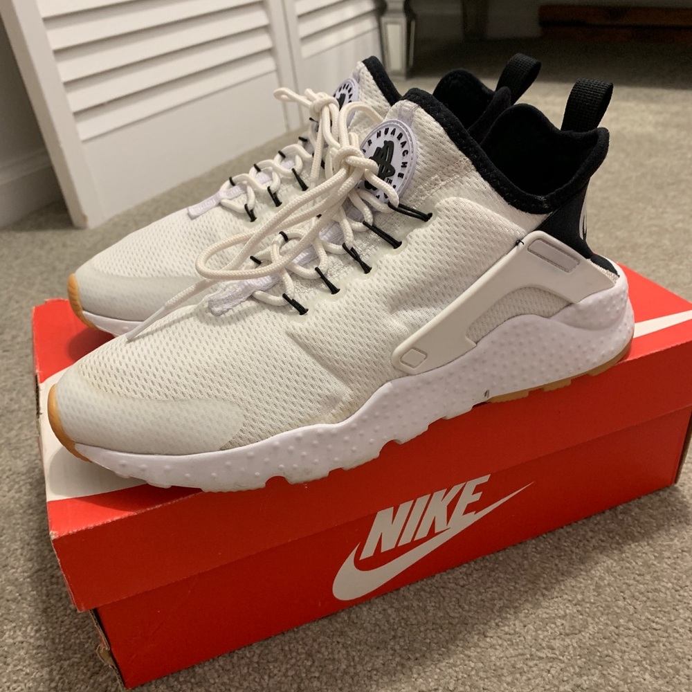 Women’s Nike Air Huarache Run Ultra